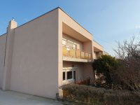 Eladó téglalakás, Ajkán 54.9 M Ft, 4+1 szobás