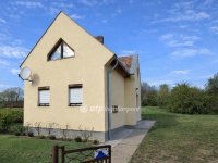 Eladó családi ház, Csörnyeföldön 31 M Ft, 3 szobás