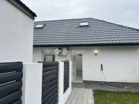 Eladó családi ház, XVIII. kerületben 43.9 M Ft, 2 szobás