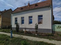 Eladó családi ház, Rábacsanakon 12.9 M Ft, 2+1 szobás