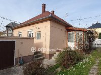 Eladó családi ház, Devecseren 36.9 M Ft, 3 szobás