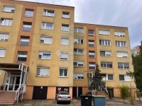 Eladó panellakás, Kecskeméten 37.9 M Ft, 2 szobás