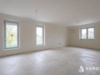 Eladó családi ház, Sándorfalván 149.99 M Ft, 6 szobás