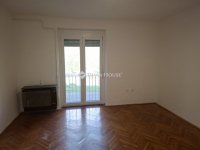 Eladó téglalakás, Pécsett 22.5 M Ft, 1 szobás