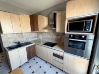 Eladó panellakás, Pécsett 54.9 M Ft, 3 szobás