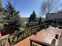 Eladó családi ház, Leányfaluban 89.9 M Ft, 2+3 szobás