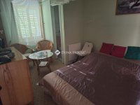 Eladó nyaraló, Neszmélyen 36.9 M Ft, 3 szobás