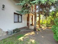 Eladó családi ház, XVII. kerületben 179.9 M Ft, 10 szobás