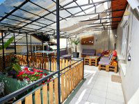 Eladó családi ház, XVII. kerületben 129.9 M Ft, 9 szobás