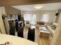 Eladó sorház, XV. kerületben 170 M Ft, 5 szobás