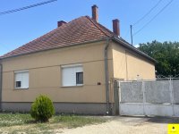 Eladó családi ház, Bükön 49.9 M Ft, 2 szobás