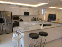 Eladó családi ház, X. kerületben 199 M Ft, 4 szobás