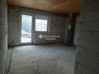 Eladó családi ház, Szigetszentmiklóson 170 M Ft, 8 szobás