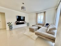 Eladó családi ház, Kókán 89.4 M Ft, 6 szobás