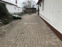 Eladó családi ház, Mohán 95 M Ft, 5 szobás