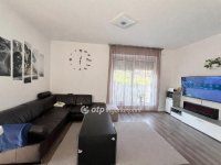 Eladó téglalakás, Teskándon 69.9 M Ft, 1+4 szobás