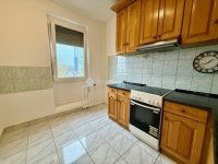 Eladó panellakás, Pécsett 49 M Ft, 3 szobás