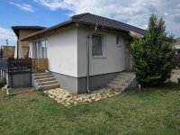 Eladó családi ház, Szigetszentmiklóson 95.9 M Ft, 4 szobás
