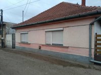 Eladó családi ház, Cegléden 42.9 M Ft, 3 szobás