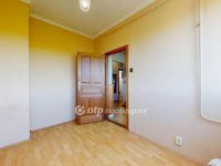 Eladó téglalakás, Nyíregyházán 37.4 M Ft, 1+2 szobás