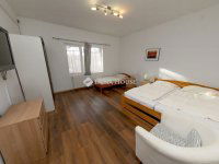 Eladó családi ház, Siófokon 149.7 M Ft, 6 szobás