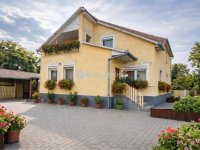 Eladó családi ház, Nagykőrösön 108 M Ft, 5 szobás