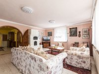 Eladó családi ház, Felcsúton 219 M Ft, 8 szobás