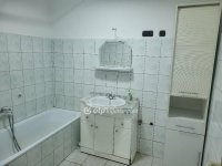 Eladó családi ház, Jászfényszarun 44.5 M Ft, 1+2 szobás