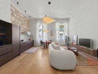 Eladó téglalakás, V. kerületben, Október 6. utcában 219.9 M Ft