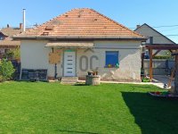 Eladó családi ház, Versegen 41.5 M Ft, 2 szobás