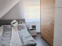 Eladó családi ház, Siklóson 89.9 M Ft, 5 szobás