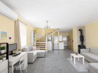 Eladó családi ház, Felsőpakonyban 79.8 M Ft, 4 szobás