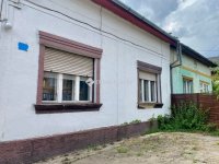Eladó családi ház, XV. kerületben 89.99 M Ft, 6+1 szobás