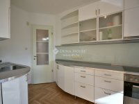 Kiadó téglalakás, albérlet