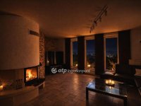 Eladó családi ház, Pécsett 379 M Ft, 5+1 szobás