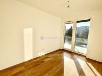 Eladó téglalakás, III. kerületben 104.9 M Ft, 2 szobás