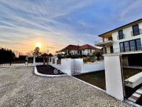 Eladó ikerház, Balatonfüreden 229.9 M Ft, 4 szobás