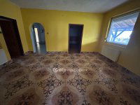 Eladó családi ház, Egyeken 10.5 M Ft, 3+1 szobás