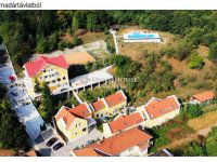 Eladó hotel, Dédestapolcsányban 125 M Ft, 2 szobás