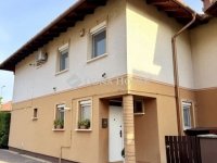 Eladó sorház, Vecsésen 133.9 M Ft, 5 szobás