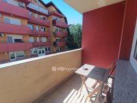 Eladó téglalakás, Szigetszentmiklóson 65 M Ft, 2 szobás