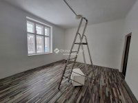 Eladó üzlethelyiség, XVI. kerületben 75 M Ft