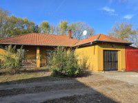 Eladó családi ház