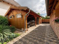 Eladó családi ház, Velencén 179.9 M Ft, 4 szobás