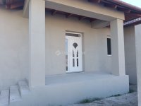 Eladó ikerház, Abonyban 81.5 M Ft, 3 szobás