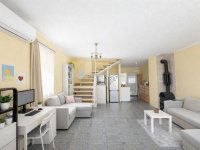 Eladó családi ház, Felsőpakonyban 79.8 M Ft, 4 szobás