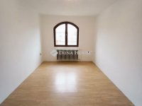 Eladó családi ház, Sándorfalván 110 M Ft, 4 szobás