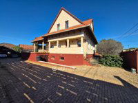 Eladó családi ház