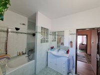 Eladó családi ház, Százhalombattán 127 M Ft, 5 szobás