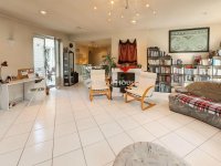 Eladó családi ház, XVI. kerületben 215 M Ft, 6 szobás